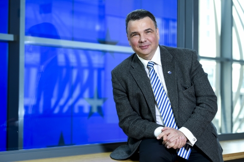 Aurel Laurenţiu PLOSCEANU
